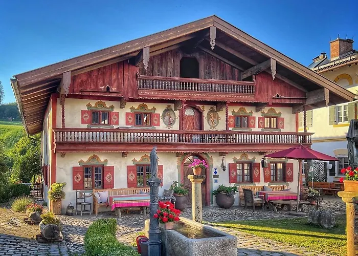 Das Schusterhaeusl - Urlaub Im Oberbayerischen Baudenkmal