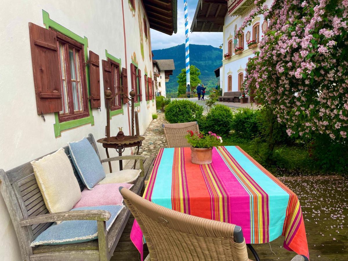 Apartment Schusterhaeusl - Urlaub Im Oberbayerischen Baudenkmal *